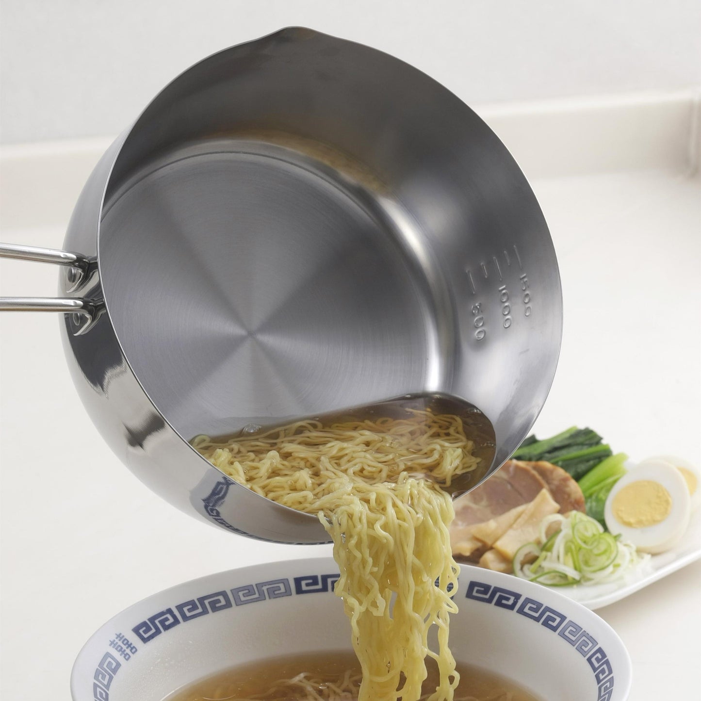 下村企販 日本製 食洗機対応 オールステンレス 雪平鍋 片手鍋 20cm ガス火・IH対応 燕三条 食洗機で洗える ゆきひら鍋 目盛付き 3~4人用 ステンレス 行平鍋 なべ 両口