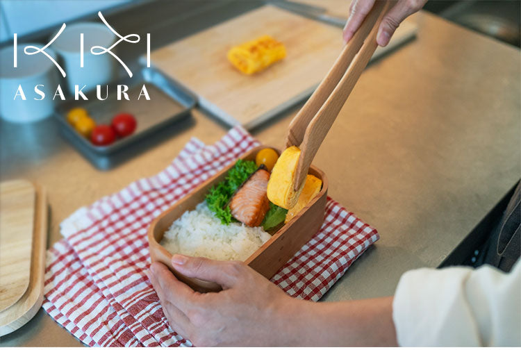 ASAKURA 毎日トング 28cm 炒める・混ぜる・つかむ 木製 日本製 キッチンツール 軽量 軽い 新潟県産ブナ 天然木 トング ヘラ 菜箸 曲木 木製トング 朝倉家具 1個 ASAKURAの雑貨