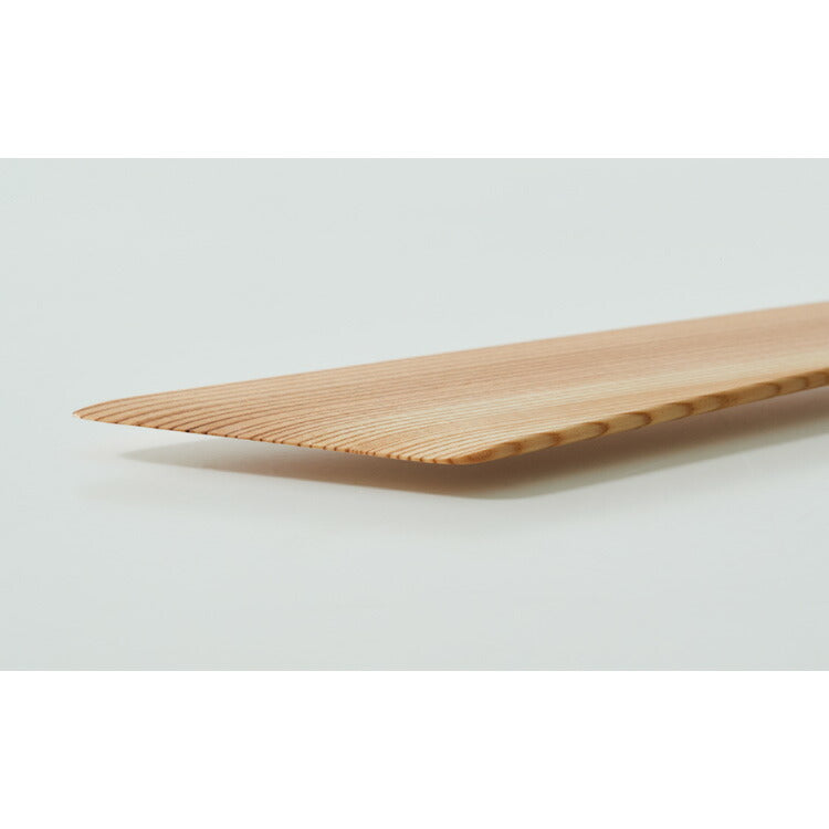 ASAKURA 羽衣ターナー 30cm まるで羽衣 軽量20g 薄さ3mm しなやか 木製 日本製 キッチンツール 軽量 軽い 新潟県産ブナ 天然木 ターナー ヘラ フライ返し 木製ターナー 1本 朝倉家具 ASAKURAの雑貨